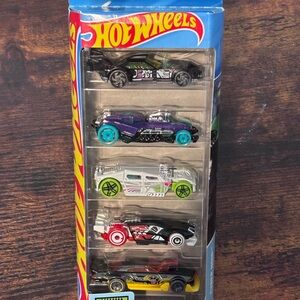 NEW MATTEL HOT WHEELS 5 CAR PACK HW CYBER NOIR GT HUNTER LETHAL DIESEL 2025